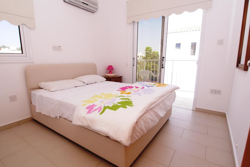 Maouris Villa Protaras Zimmer foto