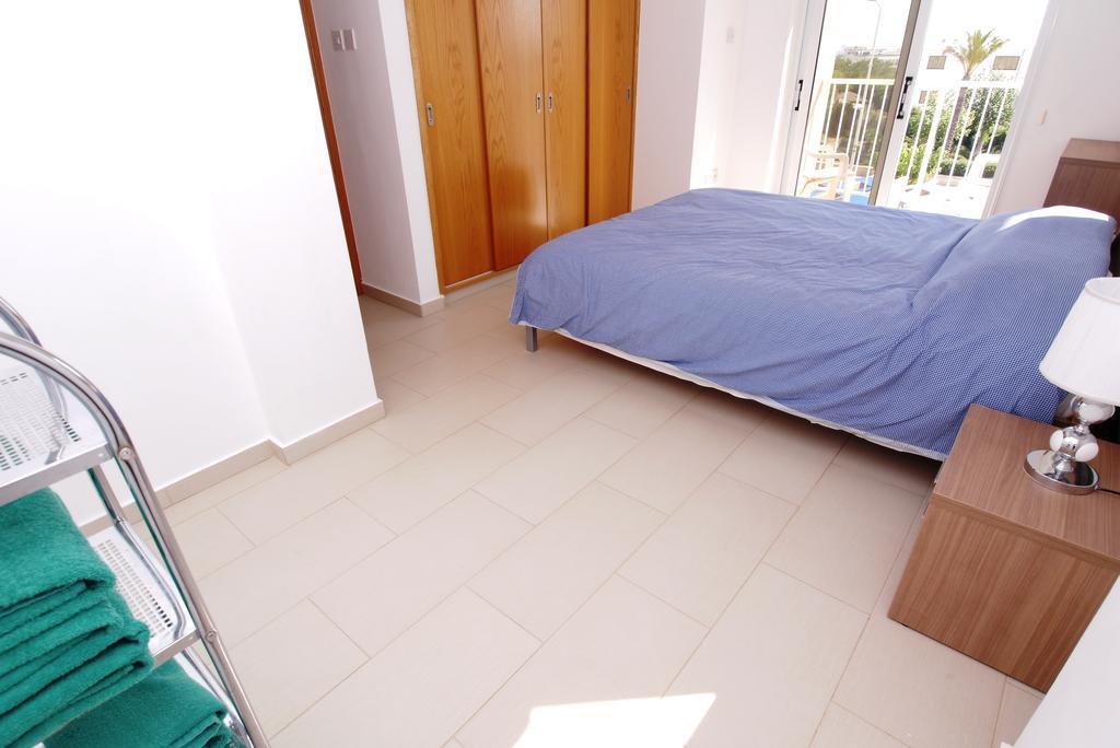 Maouris Villa Protaras Zimmer foto