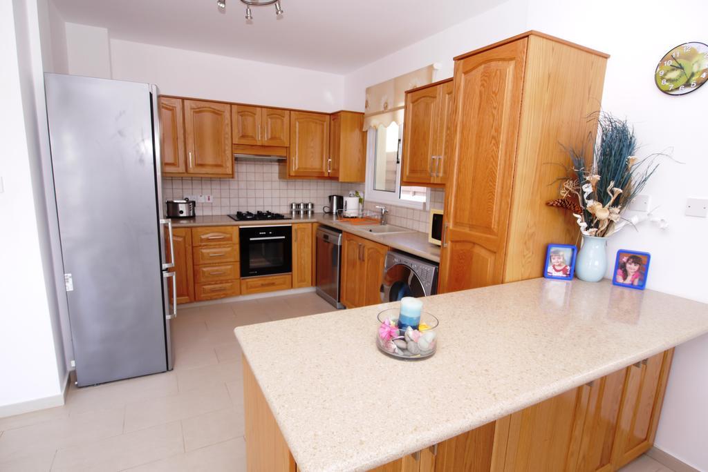 Maouris Villa Protaras Zimmer foto