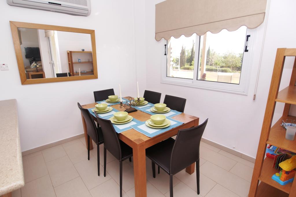 Maouris Villa Protaras Zimmer foto